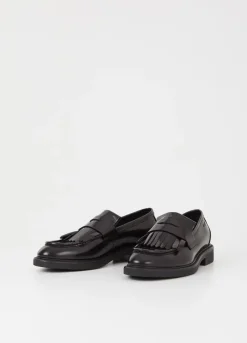 Juhlakengät<Vagabond Alex M Loafer Musta Kiillotettu Nahka