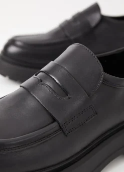 Loaferit<Vagabond Jeff Loafer Musta Nahka