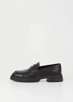 Loaferit<Vagabond Johnny 2.0 Loafer Musta Nahka