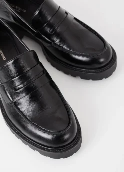 Kengät<Vagabond Kenova Loafer Musta Patentoitu Nahka