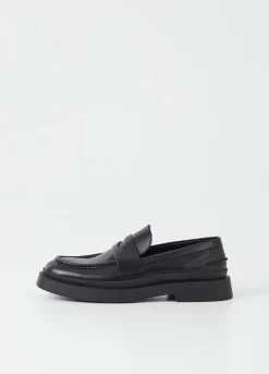 Juhlakengät<Vagabond Mike Loafer Musta Nahka