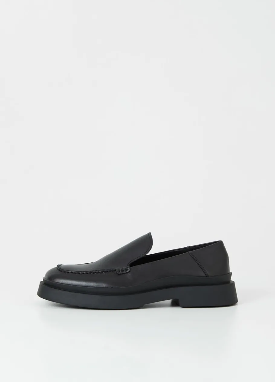 Juhlakengät<Vagabond Mike Loafer Musta Nahka