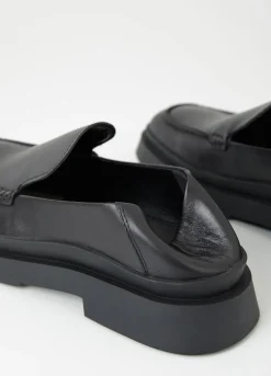 Juhlakengät<Vagabond Mike Loafer Musta Nahka